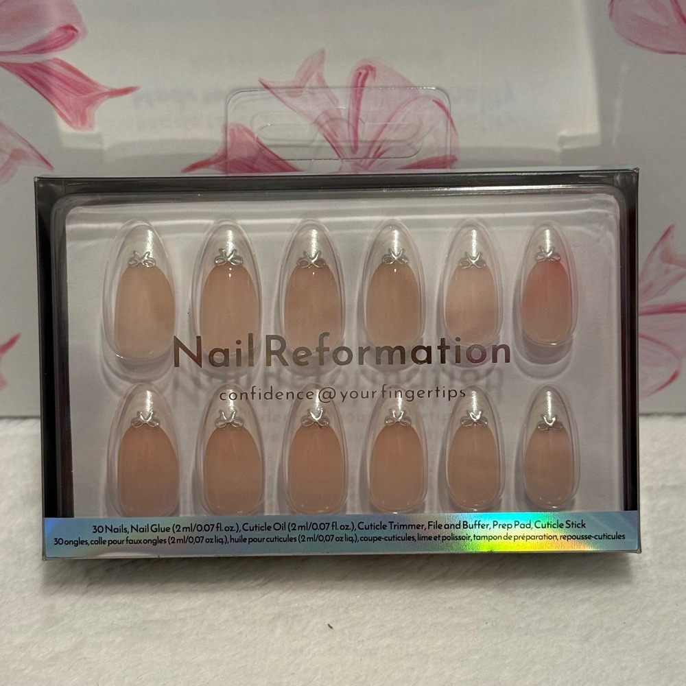 Nail Reformation Press On Nails Almond Shape with Silver Bow Accents